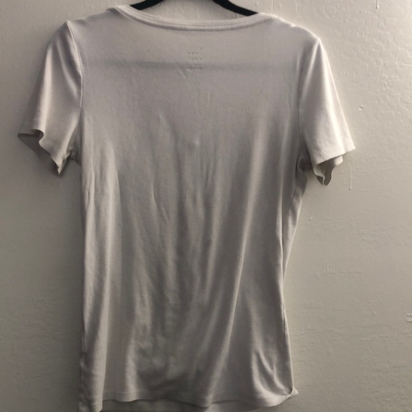 White fitted V Neck tee - Picture 2 of 2